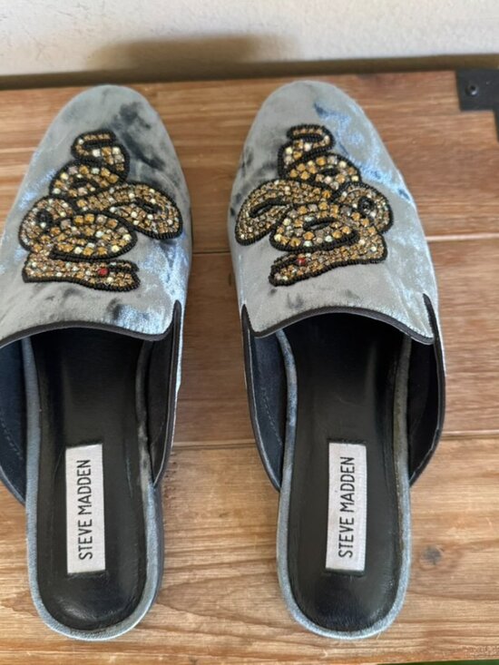 Steve Madden Hyde Blue Velvet Beaded Snake Slip on Flat Loafer Mules Size 8.5 - Picture 10 of 14